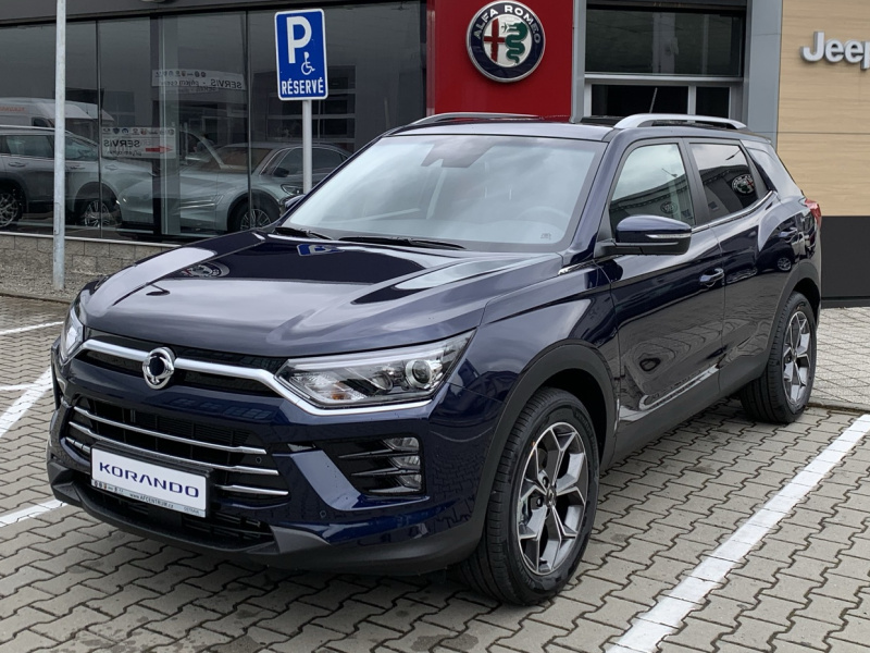 Korando STYLE+ 2WD AT (BAS) EBG