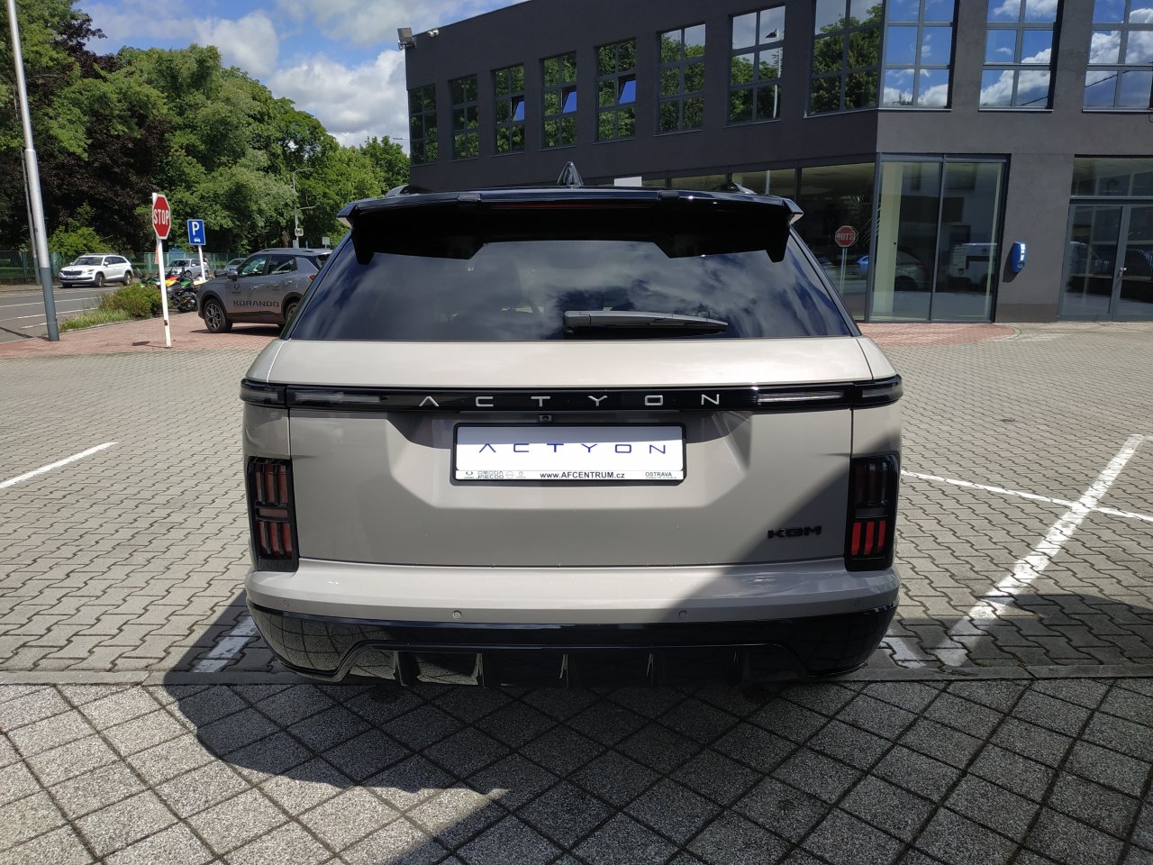 KGM Actyon PREMIUM 2WD AT EBL