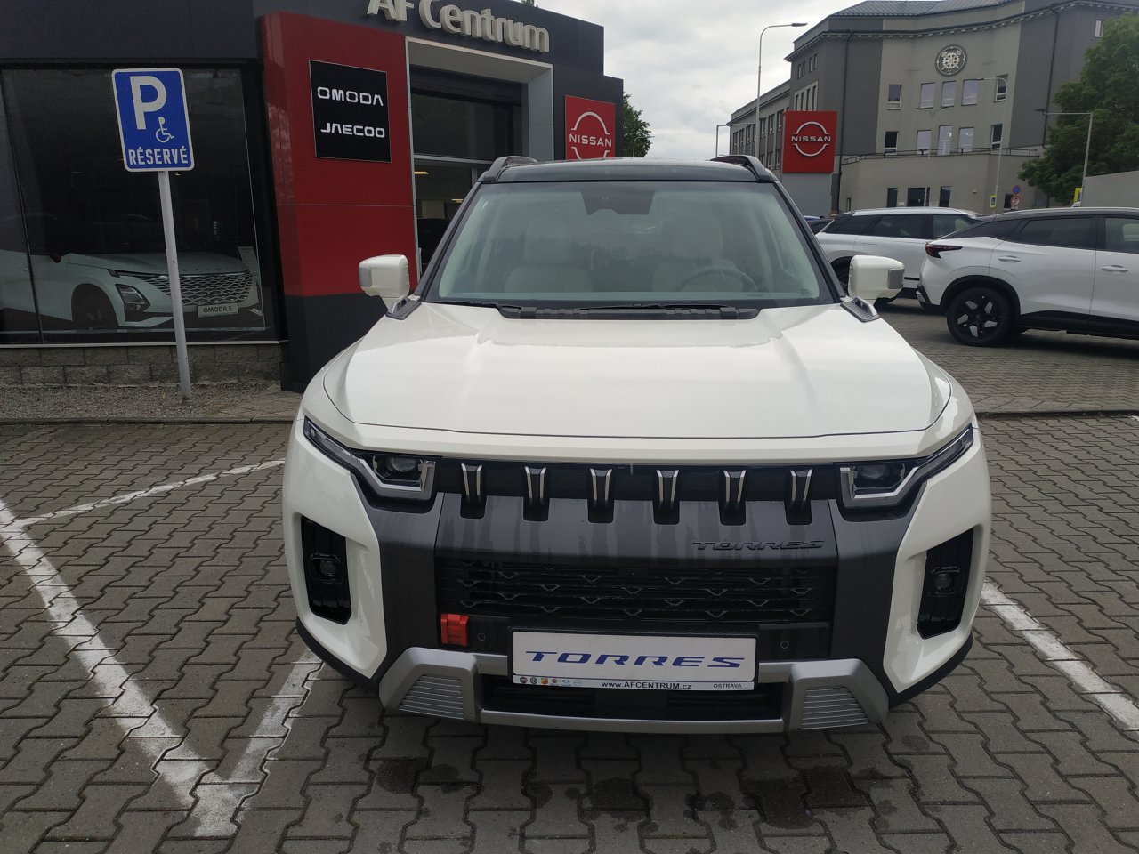 Torres PREMIUM 4WD AT (2WA)