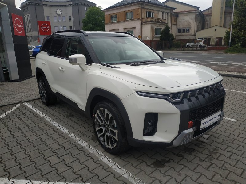 Torres PREMIUM 4WD AT (2WA)