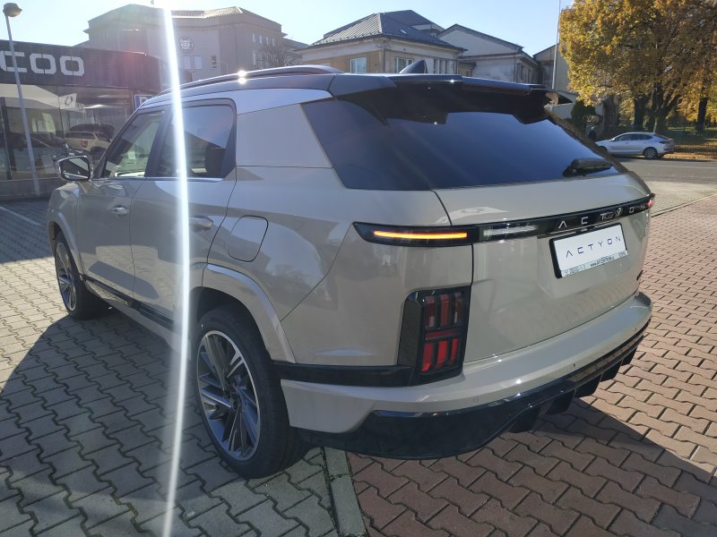 KGM Actyon PREMIUM 2WD AT EBL