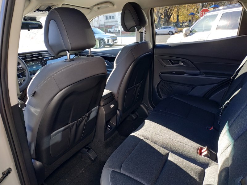 Korando STYLE+ 2WD MT (EBL) (D)