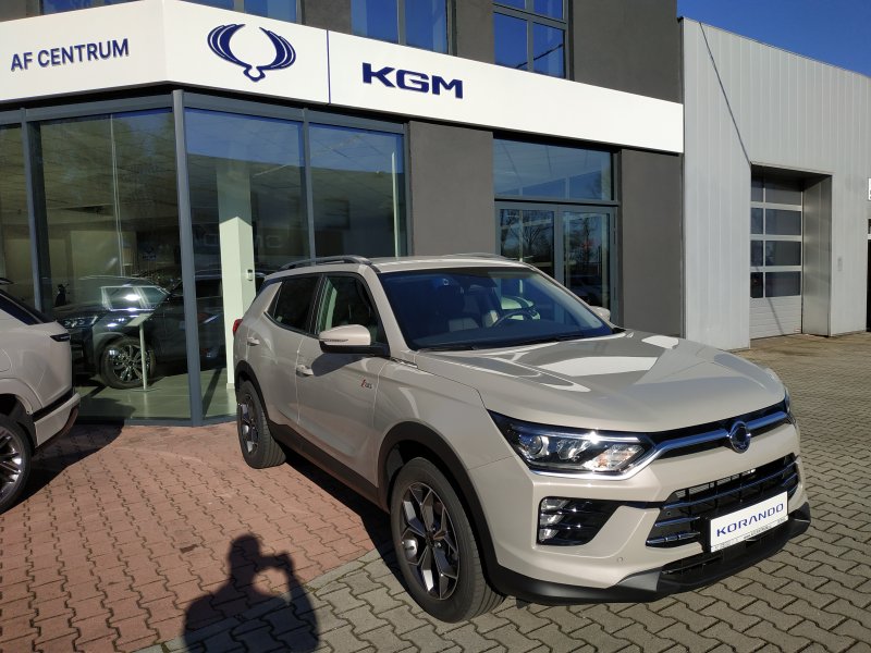 Korando STYLE+ 2WD MT (EBL) (D)