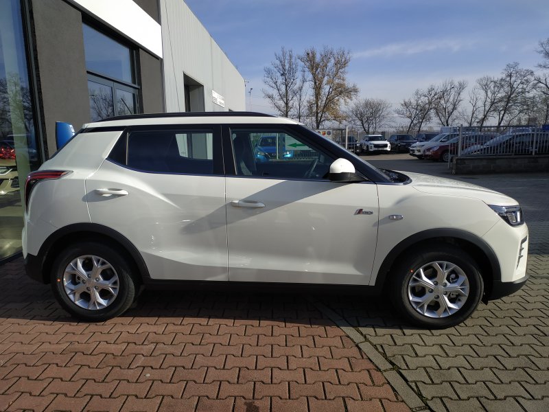 SsangYong Tivoli 2WD MT WAA