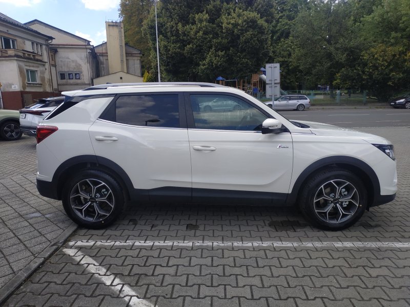 Korando STYLE+ 2WD MT (WAA)