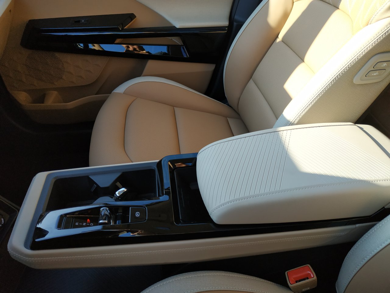 KGM Actyon PREMIUM 2WD AT (3334)