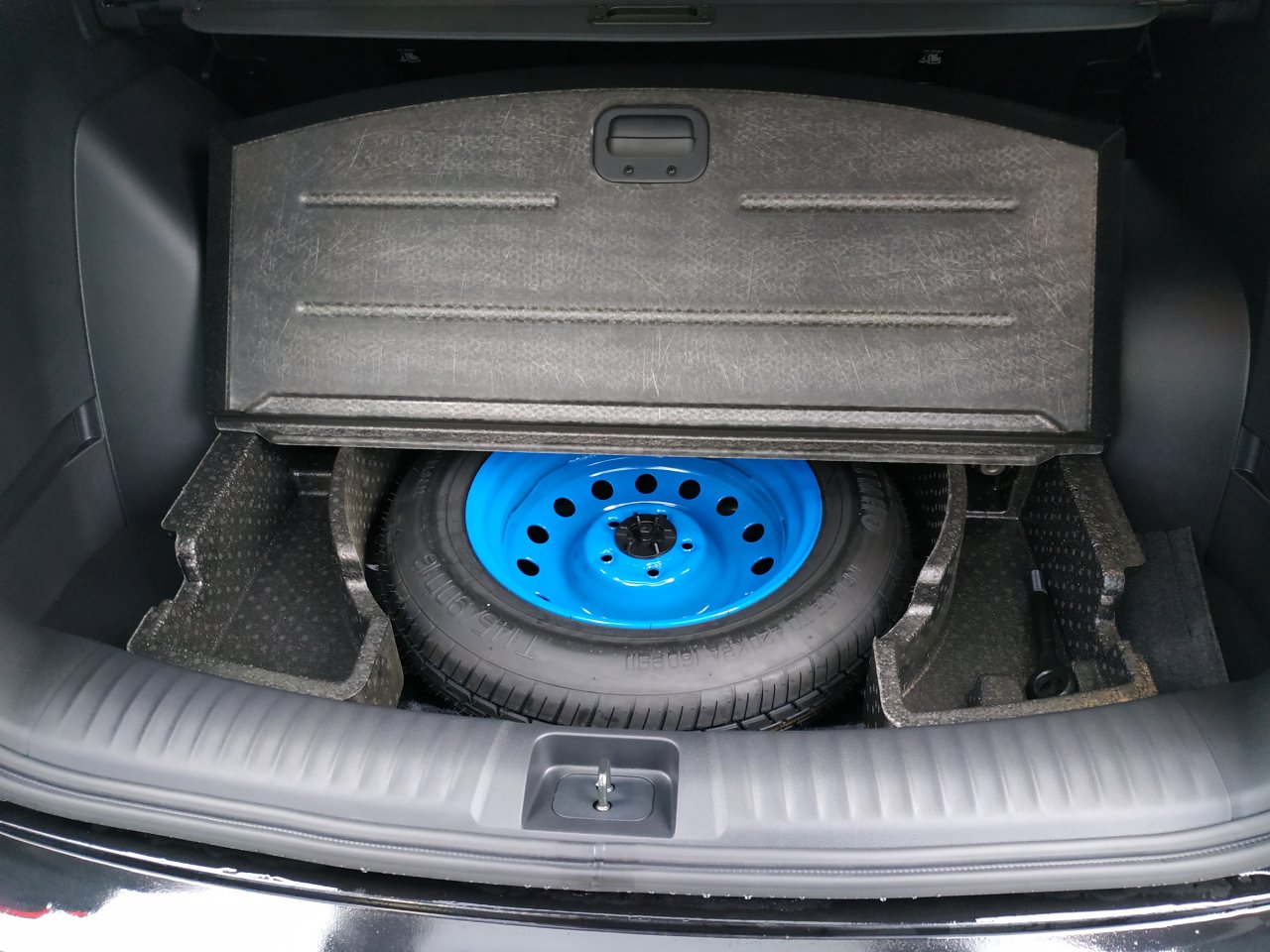 Torres STYLE Black Edition 4WD AT (LAK)