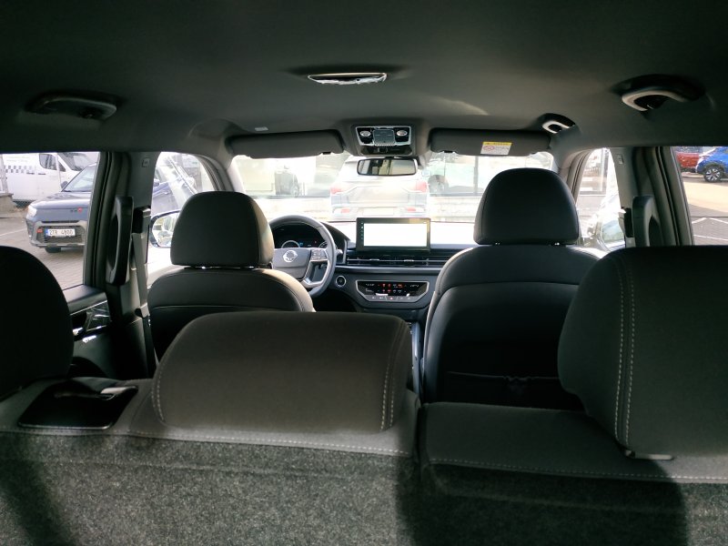 REXTON 2.2 CLUB+ (LAK) 7 (8952)